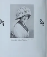 An illustration from Tissus et nouveauts 1911 (1911)