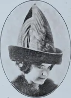 Picture 298 of 455 from Tissus et nouveauts 1911 (1911), leaf 389