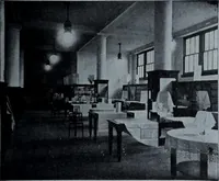 An illustration from Tissus et nouveauts 1911 (1911)