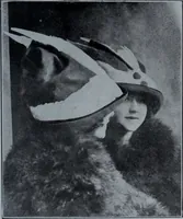 Picture 414 of 455 from Tissus et nouveauts 1911 (1911), leaf 542