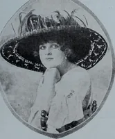 An illustration from Tissus et nouveauts 1911 (1911)