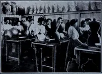 An illustration from Tissus et nouveauts 1912 (1912)