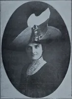 An illustration from Tissus et nouveauts 1912 (1912)