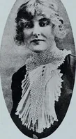 An illustration from Tissus et nouveauts 1913 (1913)