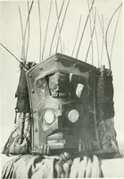 An illustration from Tlinkit u. Haida : Indianerstämme der Westküste von Nord-Amerika : Kultische Kunst und Mythen des Kulturkreises (1922)