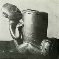 An illustration from Tlinkit u. Haida : Indianerstämme der Westküste von Nord-Amerika : Kultische Kunst und Mythen des Kulturkreises (1922)