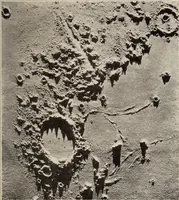 An illustration from To the moon and back in ninety days : a thrilling narrative of blended science and adventure (1922)