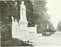An illustration from Town planning, past, present and possible (1911)