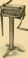 An illustration from A treatise, giving a thorough description of the properties and supply of the fibres, as well as the various processes required for converting wool, cotton, silk from fibre to finished goods, covering both woven and knit goods ... construction of the most modern improvements to preparatory machinery ... accessories relating to construction and equipment of modern textile manufacturing plants .. (1895)