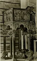 An illustration from Val d'Arno ten lectures on the Tuscan art directly antecedent to the Florentine year of victories; given before the University of Oxford in Michaelmas term, 1873 (1891)