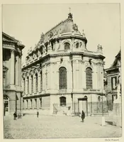 An illustration from Versailles, le château--les jardins--les Trianons-- le musée--la ville (1904)