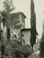 An illustration from Villas of Florence and Tuscany (1922)
