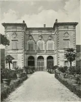 An illustration from Villas of Florence and Tuscany (1922)