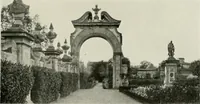 An illustration from Villas of Florence and Tuscany (1922)
