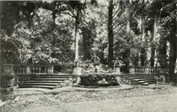 An illustration from Villas of Florence and Tuscany (1922)