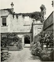 An illustration from Villas of Florence and Tuscany (1922)