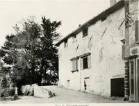 An illustration from Villas of Florence and Tuscany (1922)