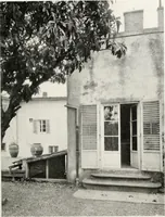 An illustration from Villas of Florence and Tuscany (1922)