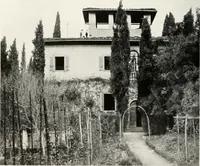 An illustration from Villas of Florence and Tuscany (1922)