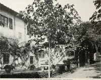 An illustration from Villas of Florence and Tuscany (1922)