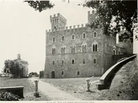 An illustration from Villas of Florence and Tuscany (1922)