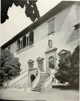 An illustration from Villas of Florence and Tuscany (1922)