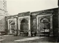 An illustration from Villas of Florence and Tuscany (1922)