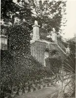 An illustration from Villas of Florence and Tuscany (1922)