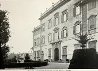 An illustration from Villas of Florence and Tuscany (1922)