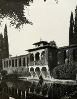 An illustration from Villas of Florence and Tuscany (1922)