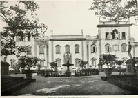 An illustration from Villas of Florence and Tuscany (1922)
