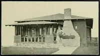 An illustration from West coast bungalows. (1912)