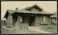 An illustration from West coast bungalows. (1912)