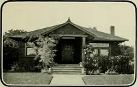 An illustration from West coast bungalows. (1912)