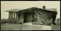 An illustration from West coast bungalows. (1912)