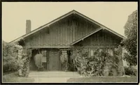 An illustration from West coast bungalows. (1912)