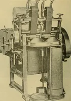 An illustration from Woolen and worsted fabrics glossary; containing instructions for the manufacture of every known grade and variety of woolen and worsted fabrics .. (1914)