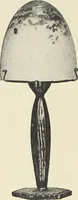 An illustration from Fer forgé / Vasseur & Cie (1920)