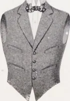 An illustration from W. J. Mahon's catalogs for men's fashions (Spring & Summer, 1911) (1911)