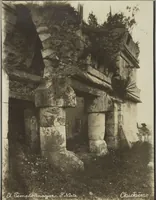 Picture 11 of 45 from 50 original photos of Mexican antiquities, circa 1900-1904 / [ca. half by commerical, half by a competent amateur] (1900), leaf 29