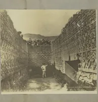 Picture 3 of 45 from 50 original photos of Mexican antiquities, circa 1900-1904 / [ca. half by commerical, half by a competent amateur] (1900), leaf 9