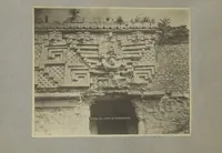 Picture 41 of 45 from 50 original photos of Mexican antiquities, circa 1900-1904 / [ca. half by commerical, half by a competent amateur] (1900), leaf 91