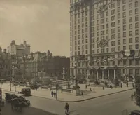 An illustration from [Decorations in the city of New York to honor and welcome the British and French commissions, May 9th to May 13th, 1917 / phot. by Wurts brothers] (1917)