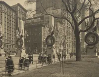 An illustration from [Decorations in the city of New York to honor and welcome the British and French commissions, May 9th to May 13th, 1917 / phot. by Wurts brothers] (1917)