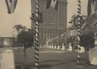 Picture 1 of 27 from [Decorations in the city of New York to honor and welcome the Italian commission, June 21, 22, 23, 1917 / phot. by Wurts brothers] (1917), leaf 3