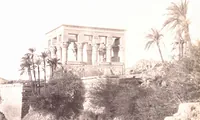 An illustration from [Album of Egyptian and Turkish photographs. Volume 1 / assembled by Rudolf H. and Lulu Reinhart in 1906 on their wedding trip] (1906)