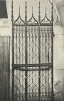 Picture 48 of 65 from Documents de ferronnerie ancienne du XIIe au XVIIIe siècle : recueil de 40 planches comprenant plus de 100 documents de ferronnerie monumentale et de serrurerie fine ... (1922), leaf 30