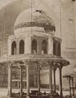 An illustration from [Album of Egyptian and Turkish photographs. Volume 2 / assembled by Rudolf H. and Lulu Reinhart in 1906 on their wedding trip] (1906)