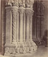 Picture 10 of 21 from The Cathedral of Santiago de Compostella in Spain, showing especially the sculpture of the Pórtico de la Gloria by Mestre Mateo / a series of twenty photographs recently taken by Thurston Thompson (1868), leaf 26