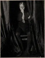 Picture 88 of 127 from Phenomena of materialisation : a contribution to the investigation of mediumistic teleplastics / by Baron von Schrenck Notzing ; translated by E.E. Fournier d'Albe. (1923), leaf 412
